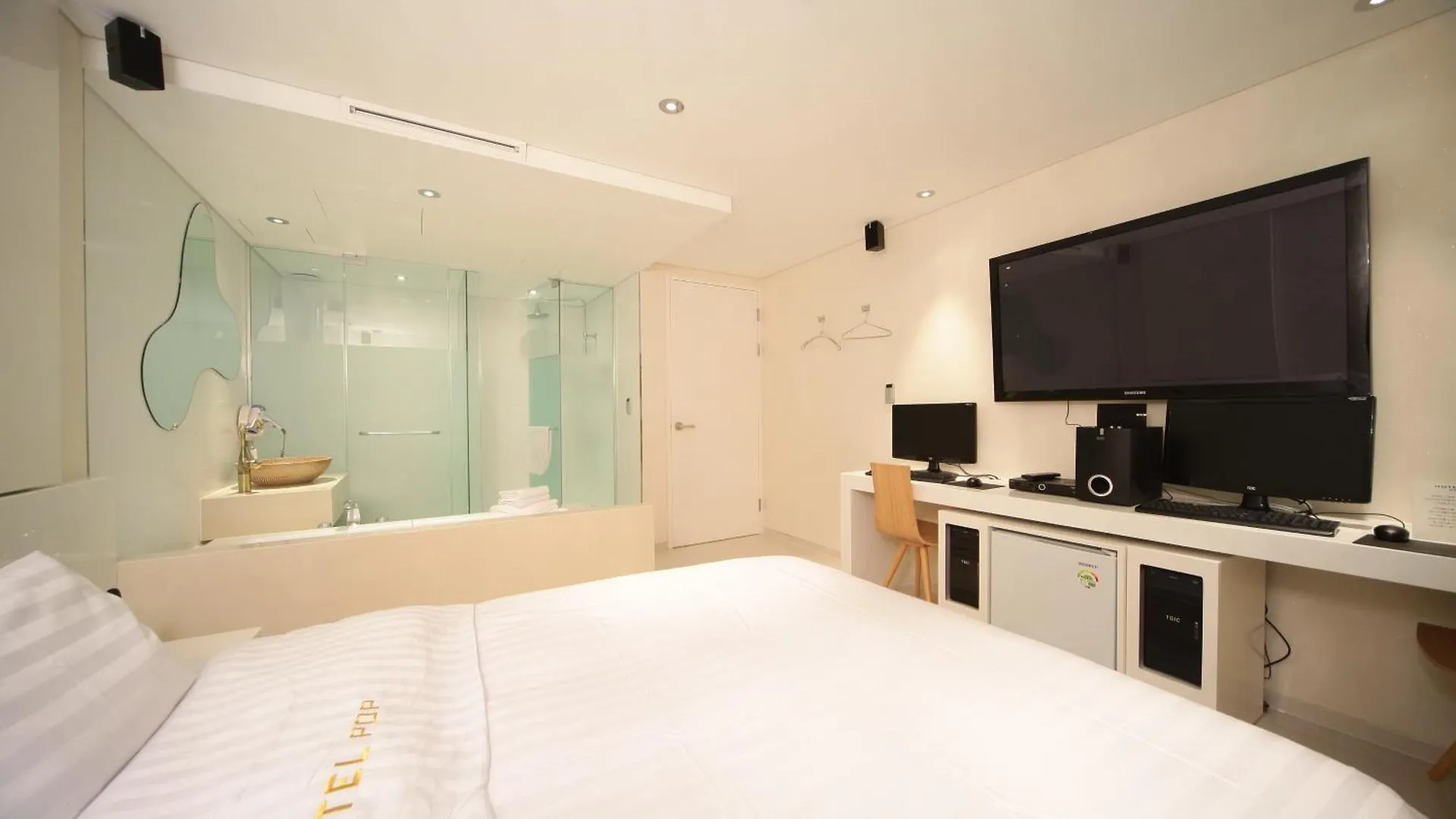Jongno Hotel Pop Leeds Premier Seoul 3*,